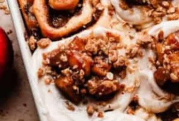 Cinnamon Apple Pie Rolls